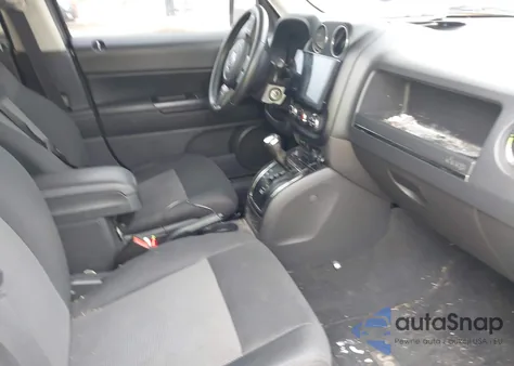 2012 Jeep Patriot Latitude z USA, uszkodzony, nr VIN 1C4NJRFB4CD552033